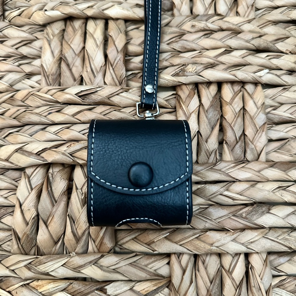 Black Leather Air Pod Pouch with Strap - Excellent Condition - Like New!